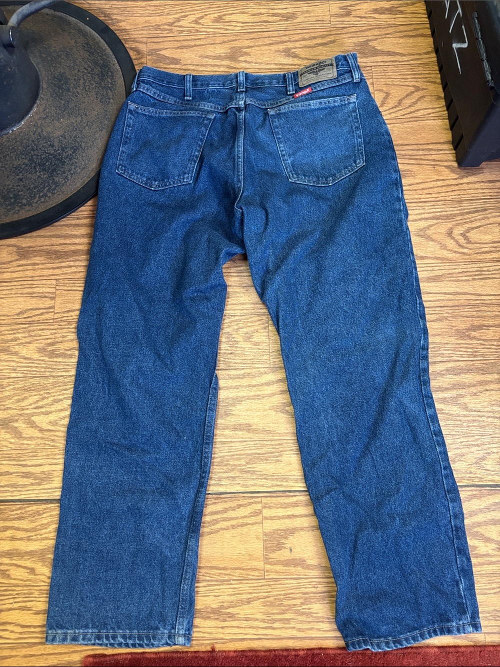 Classic Men's Dark Blue Denim Jeans - Wrangler 36x30